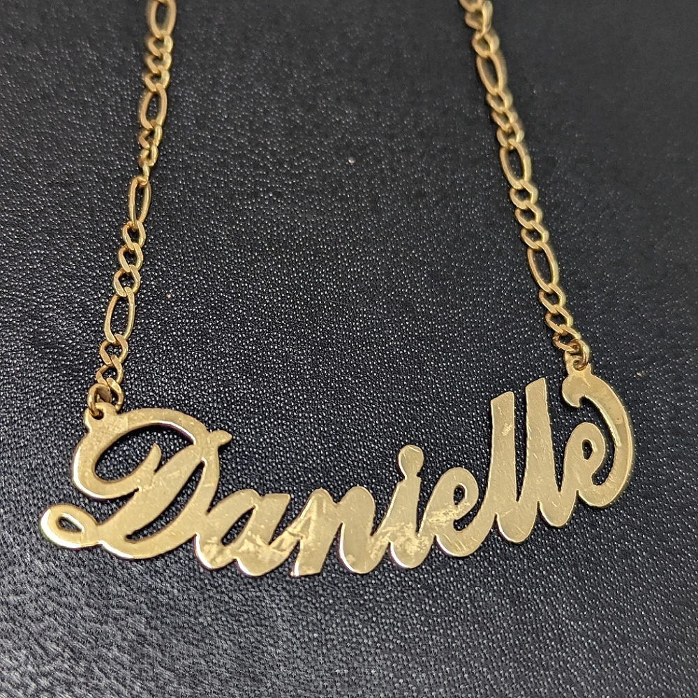 14k Solid Gold Danielle Name Necklace